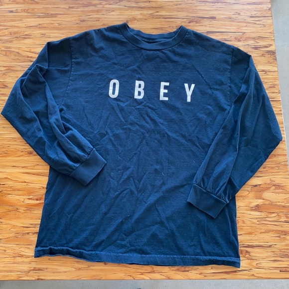 Obey long sleeve - Picture 1 of 4